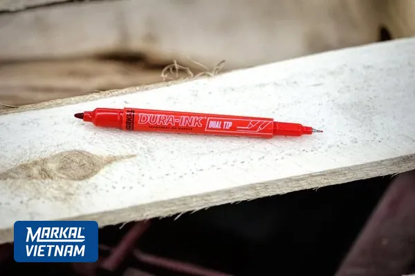 Ứng dụng bút mực hai đầu Markal đánh dấu linh kiện nhiều kích cỡ