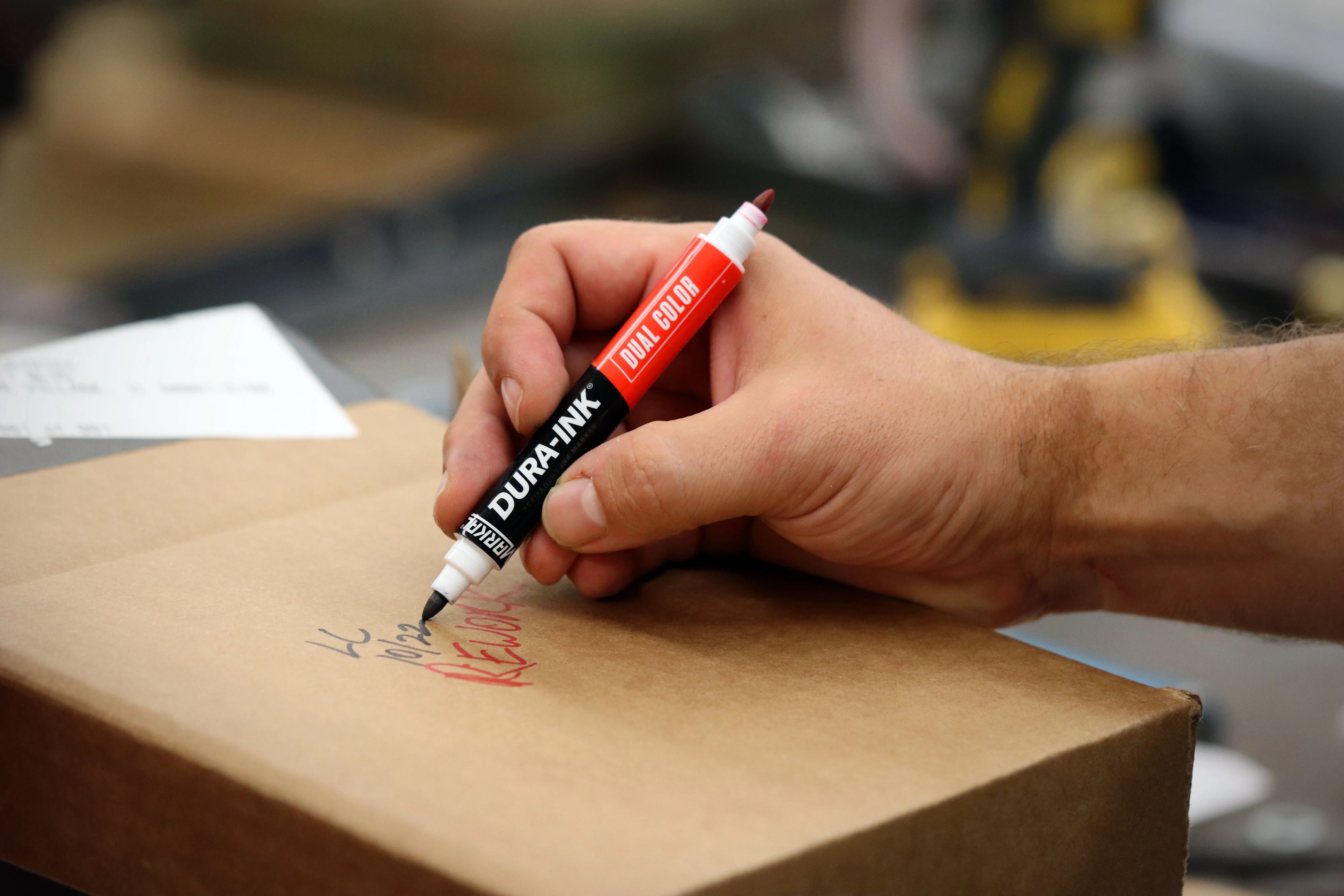 DURA-INK Dual Color Permanent Ink Marker mã 096330 ảnh 2