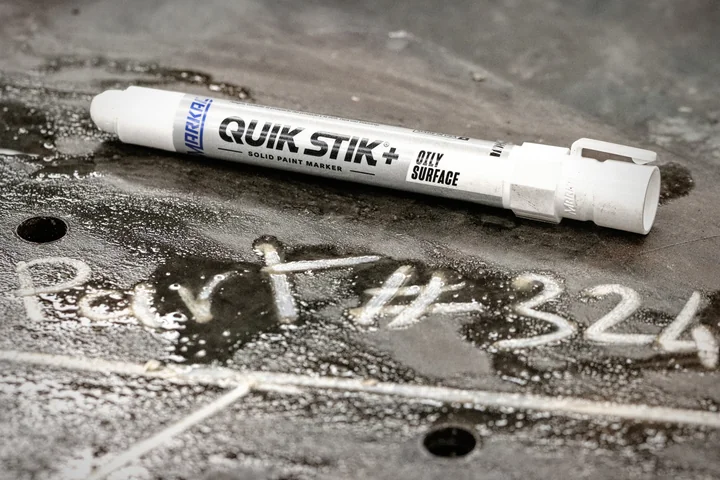 QUIK STIK®+ Oily Surface Solid Paint Marker mã 028880 ảnh 2